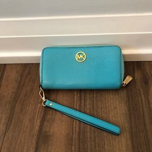 Michael Kors leather wristlet/phone carrier